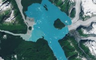 El retroceso glaciar crea una nueva isla en Alaska