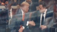 "Te he echado de menos": lo que Trump y Musk se dijeron realmente en su reencuentro en el funeral de Charlie Kirk