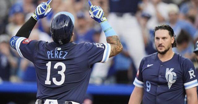 Perez hits 3-run HR in 7-run 1st inning as Royals rough up Scherzer in 20