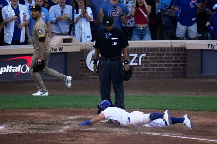 Suzuki and Kelly hit back-to-back homers as the Cubs top the Padres 3