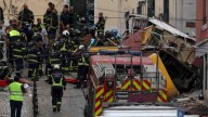 Mueren al menos 15 personas al descarrilar un funicular en Lisboa