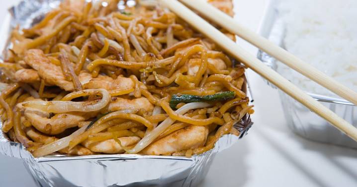 American couple in UK baffled by 'weird' Chinese takeaway item many love