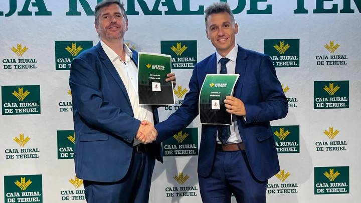 El Club Voleibol Teruel recibe el apoyo de Caja Rural por octavo año consecutivo