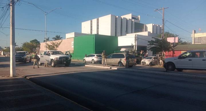 Se registran bloqueos y balaceras en Matamoros; autoridades piden extremar precauciones
