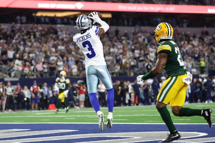 Deadspin | Wild finish results in OT tie for Packers, Cowboys