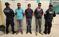¡Con cuchillos y dinero robado! Detenidos en Chalco tras ser retenidos por vecinos