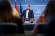 Pueyo (CHA-Sumar) «tiene dudas» sobre el proyecto de la quita de la deuda