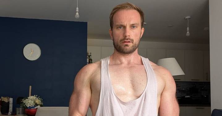 'I tried the fitness app that has seen people lose two stone in just 2 months'