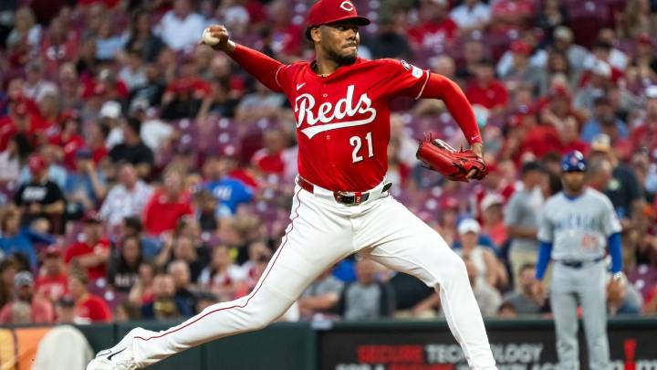 Reds pitcher Hunter Greene holds Cubs hitless until Ballesteros' two