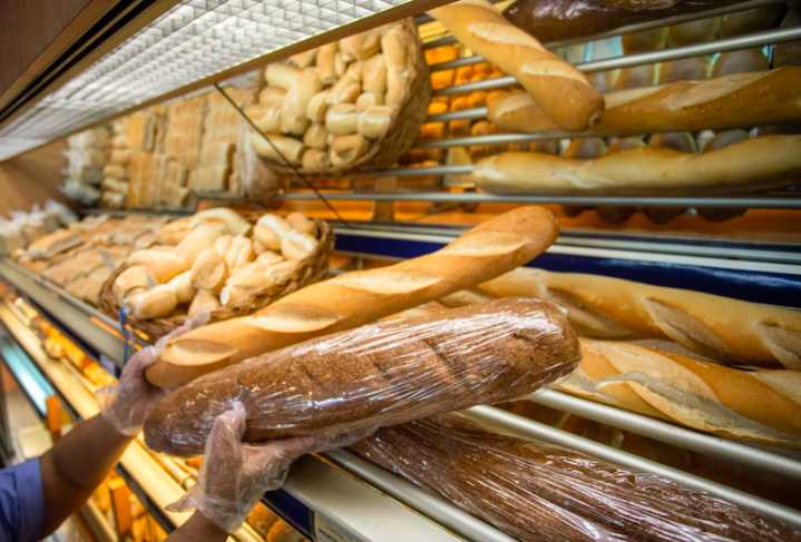 Crisis del sector panadero: en 18 meses cerraron 14.000 panaderías y la venta de facturas cayó 85%