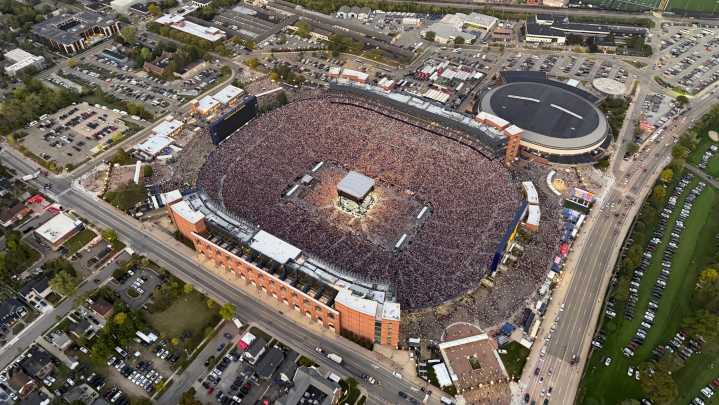 Zach Bryan, massive crowd kick off new era at Ann Arbor's Big House
