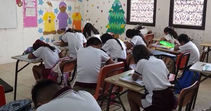 ¡Escuela abandonada en Acapulco! Niños estudian en aulas inseguras en primaria de Guerrero; padres exigen una solución