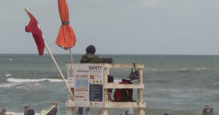Virginia Beach lifeguards extend season after last year’s tragedy