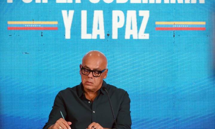 Rodríguez anuncia creación de mesas de trabajo para fortalecer la soberanía