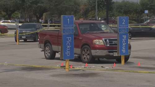 Suspect charged after stabbing person outside Walmart parking lot on Fairmont Parkway in Pasadena, police say