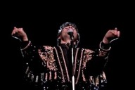 Salen a la luz inéditos de Juan Gabriel en 'Eterno'