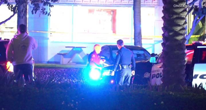 Suspect killed in shootout with Newport Beach and Irvine police officers