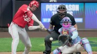 Reds break unbreakable streak, make huge move in NL Wild Card standings