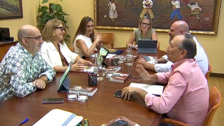 La Junta se compromete a presentar en tiempo y forma los presupuestos regionales: Antes del 15 de octubre