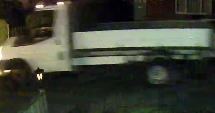 Search for truck seen driving 'erratically and dangerously' near Woodhall Spa