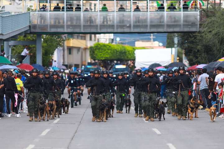 LEÓN CELEBRA CON ORGULLO EL DESFILE CÍVICO-MILITAR DEL 16 DE SEPTIEMBRE