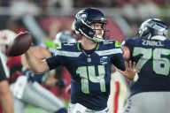 Jason Myers boots 52-yard FG on final play, lifting Seahawks to 23