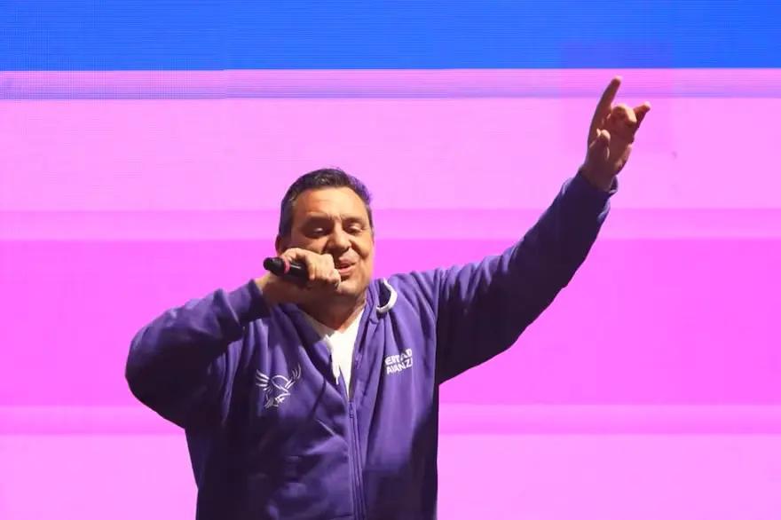 “Mi mamá es jubilada y no llega a fin de mes”, el candidato de Milei que fue vapuleado en La Matanza criticó el plan económico