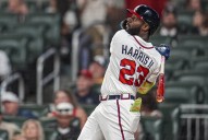 Deadspin | Braves, riding majors-best winning streak, chase sweep of Nats