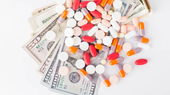 Lawmakers urge HHS to abandon pilot initiative for controversial 340B program