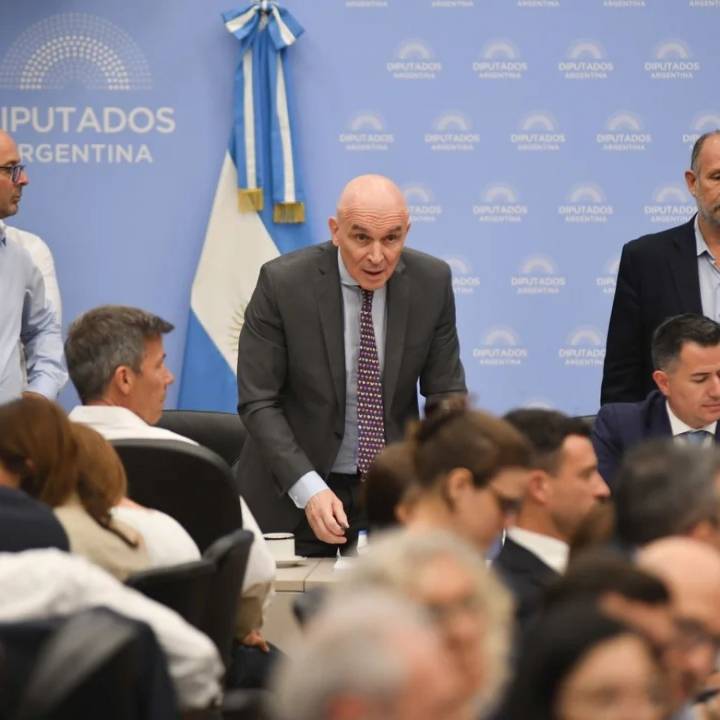 Diputados abre el debate por el Presupuesto 2026, en medio de una fuerte tensión entre oficialismo y oposición