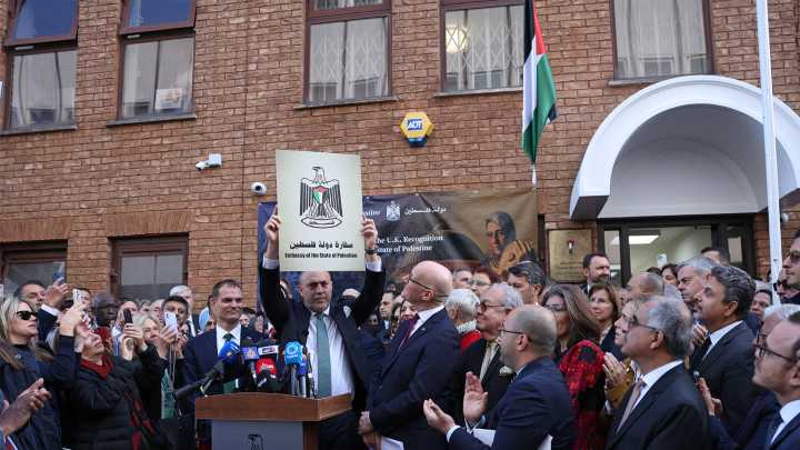 Palestine’s ambassador to the UK raises Palestinian flag at London embassy