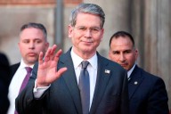 El secretario del Tesoro dijo que la asistencia de EEUU para la Argentina será “grande…