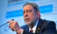 Insta San Vicente y las Granadinas a poner fin al bloqueo contra Cuba