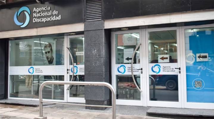 Un juez federal de Catamarca ordenó a la ANDIS devolver pensiones por discapacidad que habían sido suspendidas