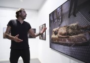Manu Brabo muestra 'This is war': «Entender la tragedia nos ayuda a definir cómo queremos que sea la sociedad de hoy»