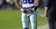 Cowboys' Lamb leaves game against Bears after injuring ankle on run
