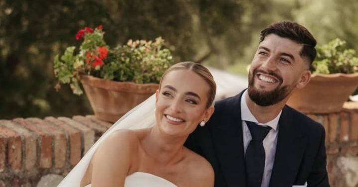 Tarta XXL, recena del Mcdonald y tatuajes: así ha sido la boda de cuento de Disney de Natalia Palacios y 'Carliyo' en Málaga