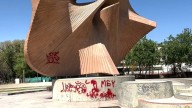 Vandalismo en San Juan: dañaron con aerosol el Monumento al Deporte