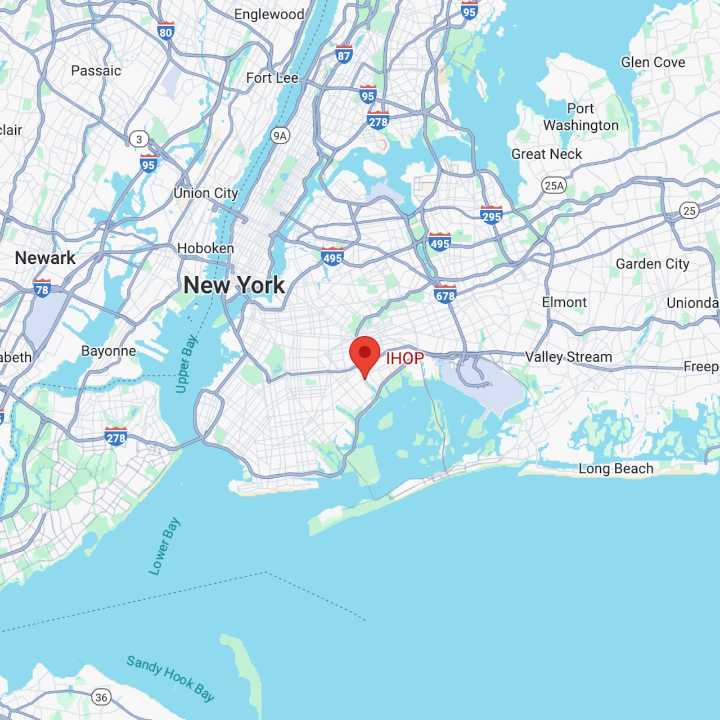 Man fatally stabbed inside popular Brooklyn eatery: Report