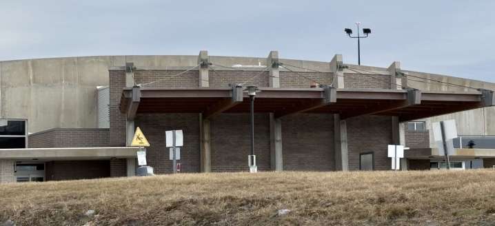 North Bay's airport manager wants the feds to create national strategy