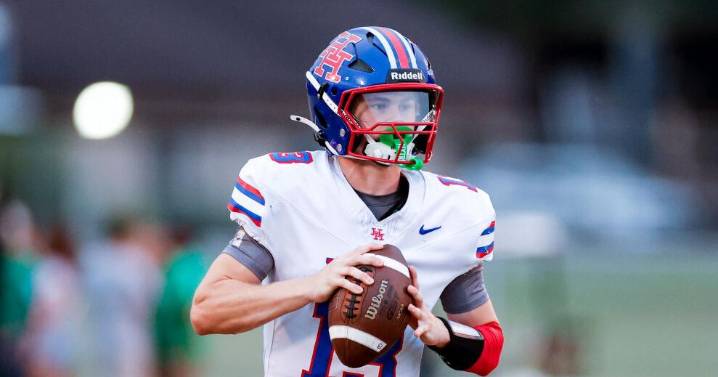 Prep football: Herbert Hoover dominant in win over Winfield