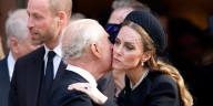 Kate Middleton Debuts 5-Ring Wedding Stack