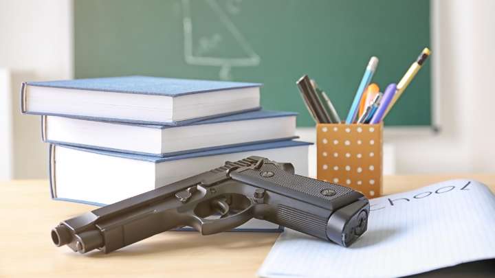 Presencia de armas en las escuelas de Mendoza: qué dice el protocolo de la DGE