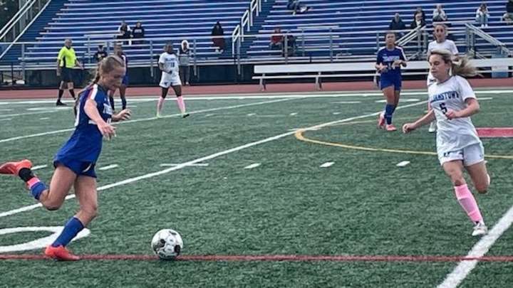 Stuart, Myers shine as Washington Township holds off Clearview -