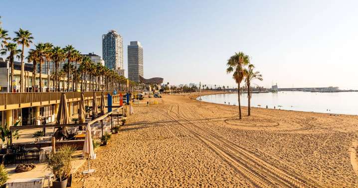 Spain is 'finished' as British holidaymakers ditch destination leaving streets 'empty'