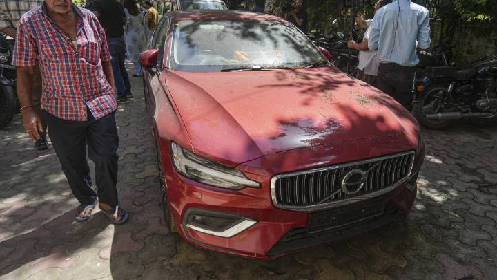 Self-styled godman booked for 'sexually harassing' students at Delhi institute