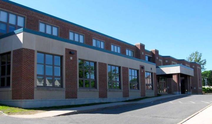 School Building Committee Members Raise New Strategies to Keep Hopes of Middle School Renovation Alive