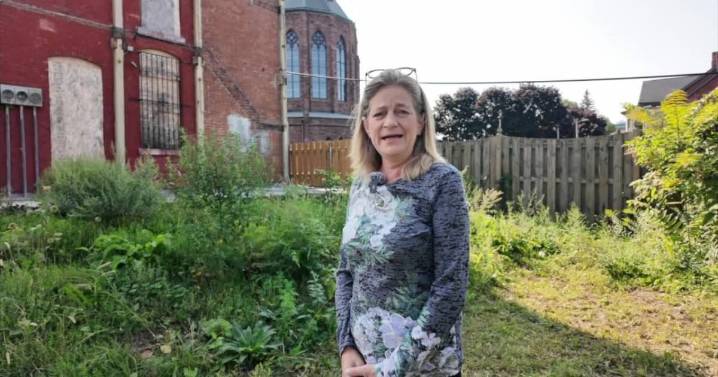Neighbors push for receivership of deteriorating Charles Dobucki properties