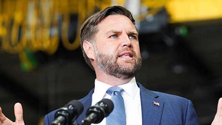 Lara Trump Gives JD Vance Spotlight as He Defends Donald Trump Amid Health Concerns