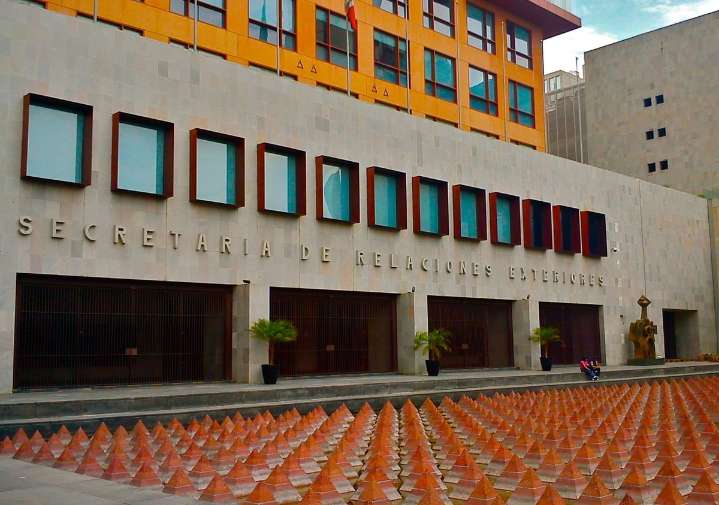 Mandan a capacitación a políticos que se convierten en diplomáticos